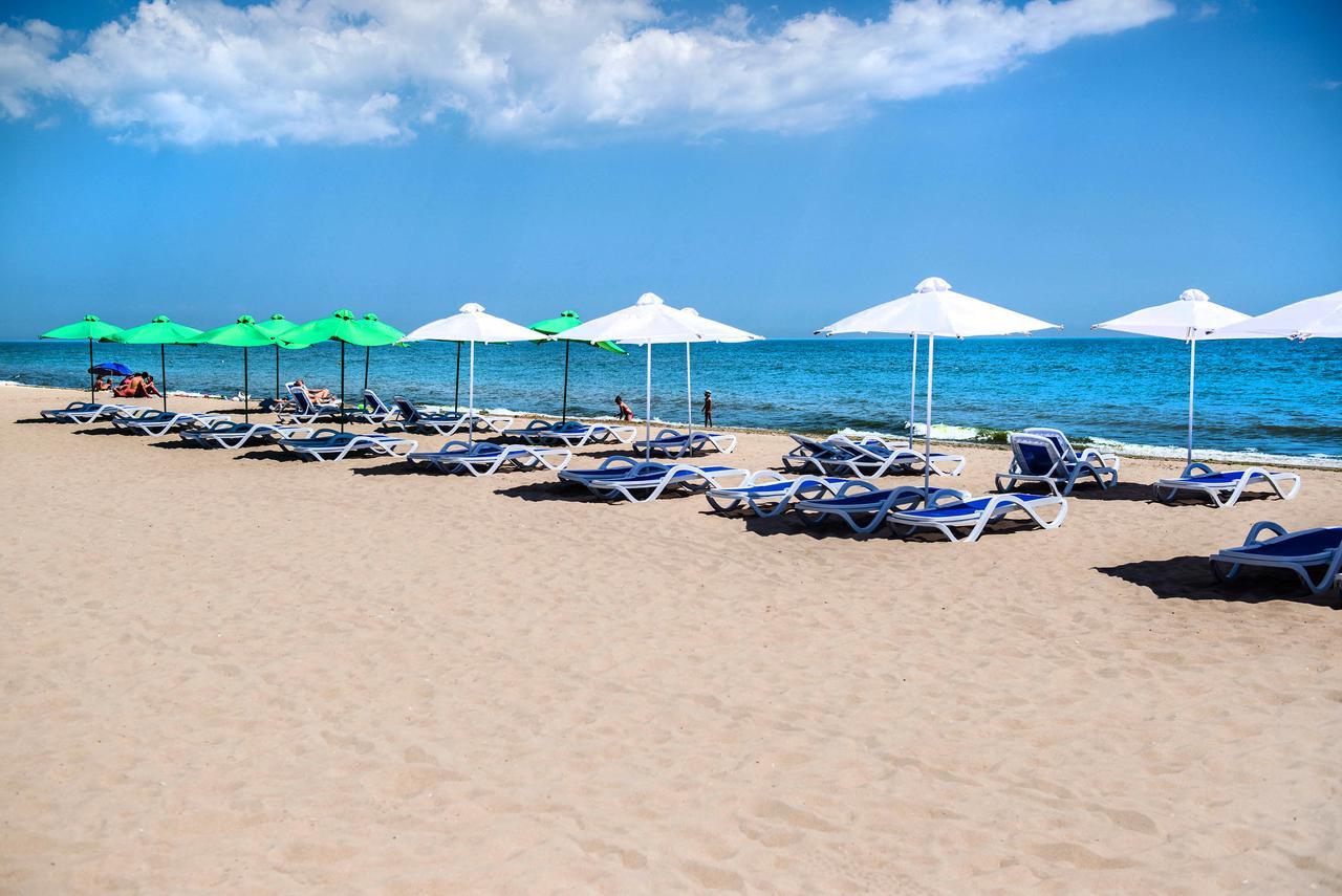 Gold Bugaz Black Sea Hotel Group เฮรีบอฟกา ภายนอก รูปภาพ